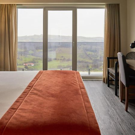 Hotel Versatile Guarda Luaran gambar