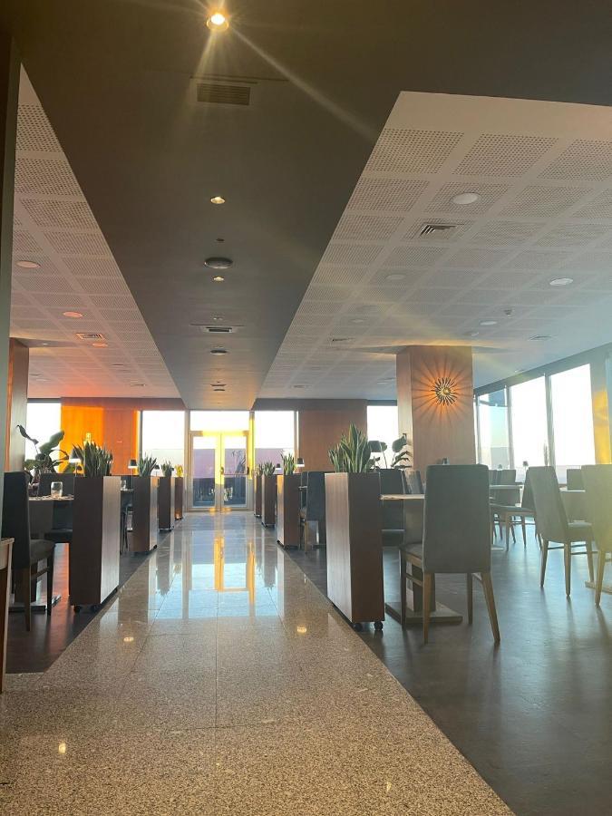 Hotel Versatile Guarda Luaran gambar