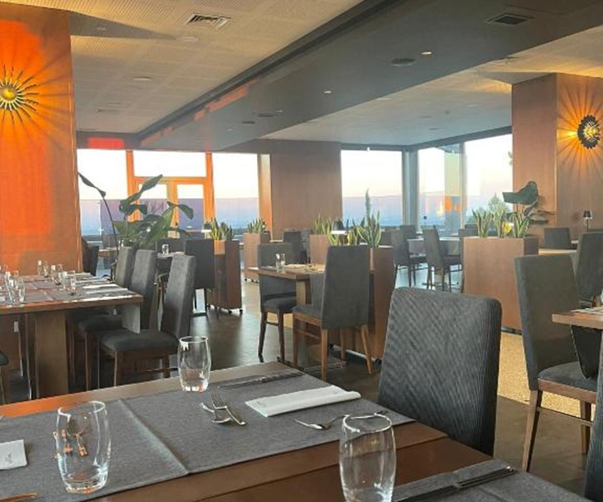 Hotel Versatile Guarda Luaran gambar