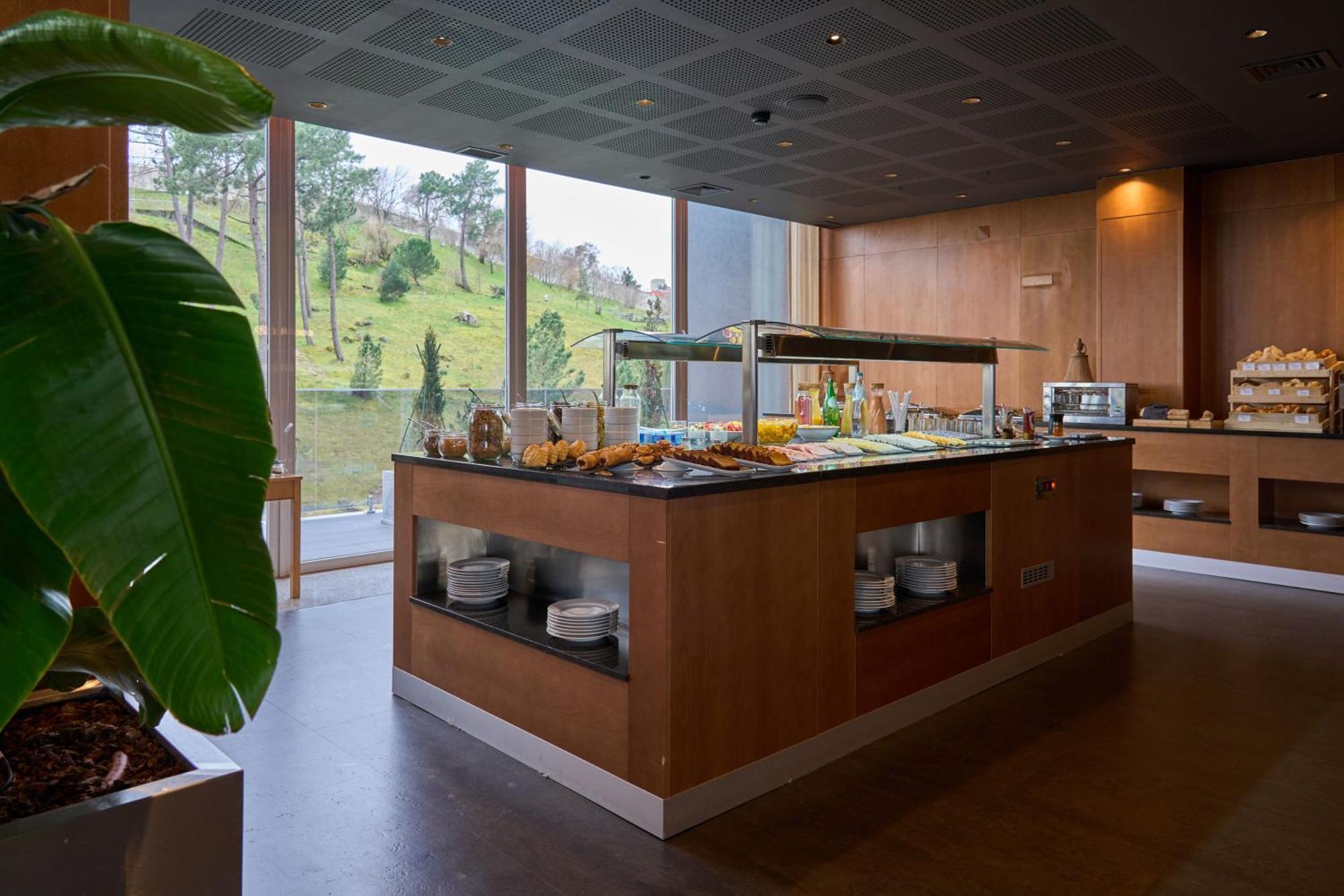 Hotel Versatile Guarda Luaran gambar