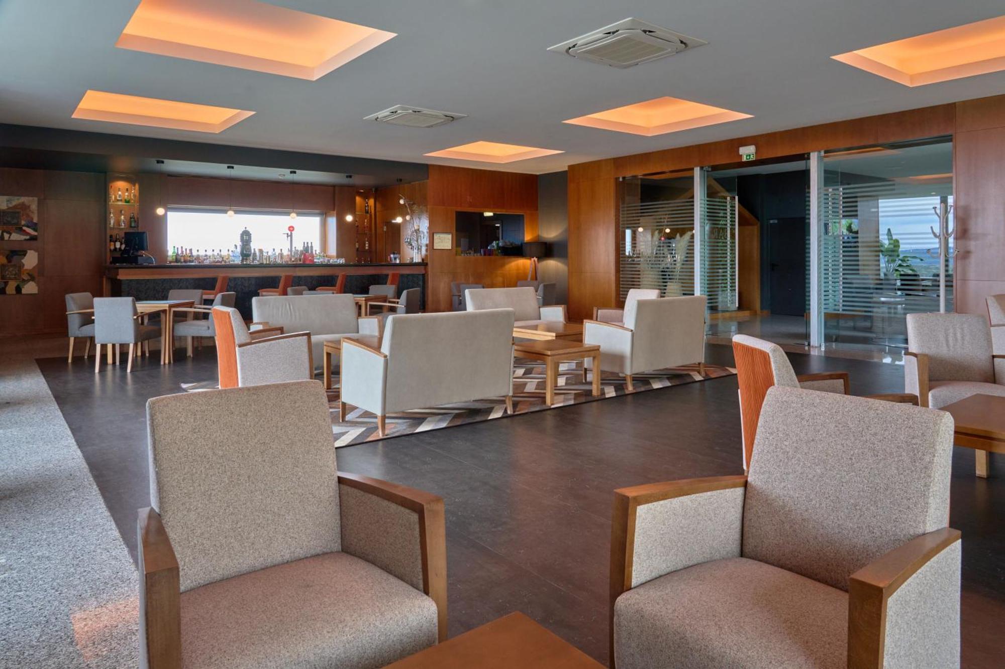 Hotel Versatile Guarda Luaran gambar