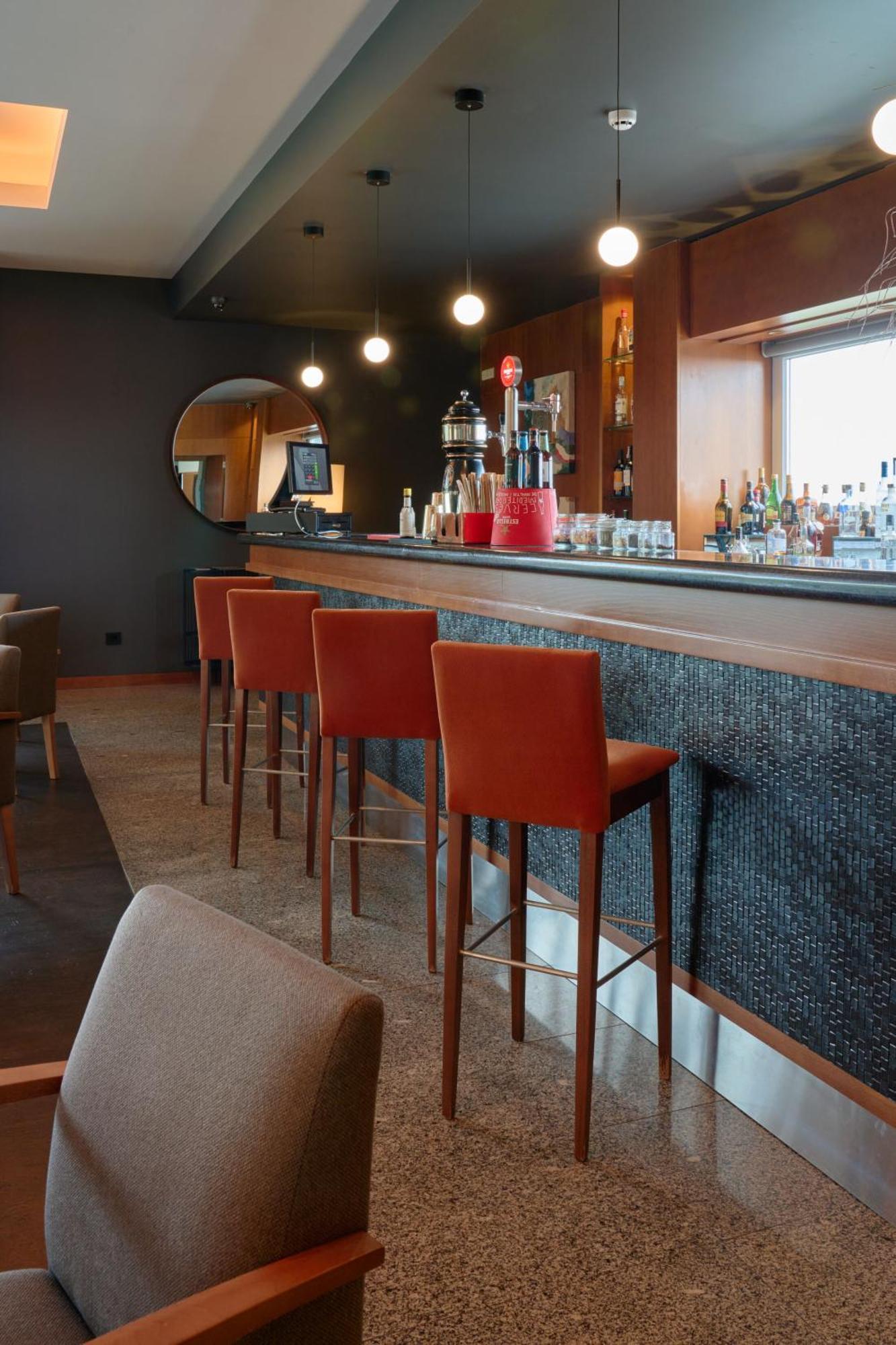 Hotel Versatile Guarda Luaran gambar